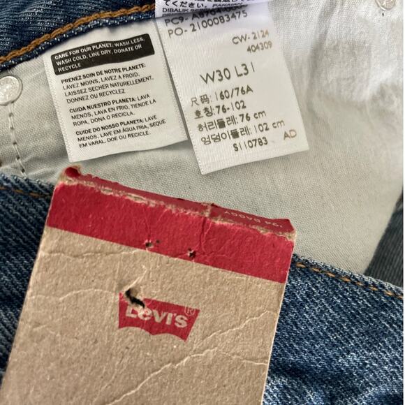 Levi's Women's Mid-Rise 94's Baggy Straight Leg Jeans 30x31 NWT - It's Gonna Be - Picture 7 of 9